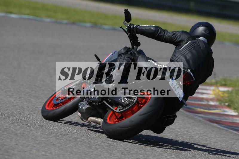 /Archiv-2024/29 12.06.2024 MOTO.CH Track Day ADR/Gruppe gelb/41